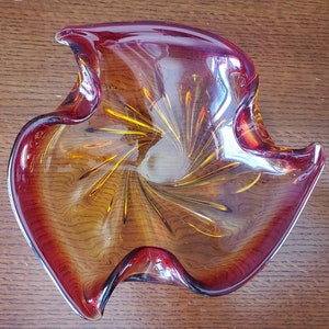 Beautiful retro,glass candy dish - Vintage glass art