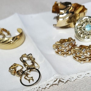 Vintage Gold Clip on earrings - set of 5 - made in the 1980s and 1990s