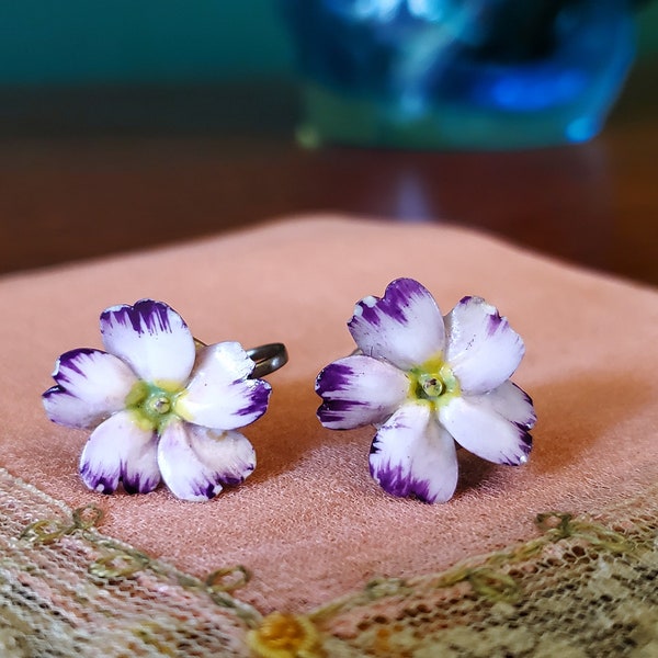 Pendientes traseros de tornillo floral de porcelana de hueso pintados a mano vintage