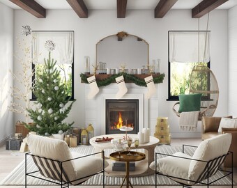 Könnte beinhalten: Ein gemütliches Wohnzimmer, das für Weihnachten mit einem Kaminfeuer, einem Weihnachtsbaum und einem Hängesessel dekoriert ist. Der Raum verfügt über einen weißen Backstein-Kamin mit einem Kaminsims, der mit einem Kranz und Strümpfen geschmückt ist. Es gibt zwei weiße Sessel mit schwarzen Akzenten und einen Couchtisch mit einem Tablett mit Getränken und Snacks.