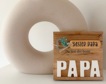 Geschenkset für Papa/Opa zum Vatertag/Geburtstag/Weihnachten… enthält Flaschenöffner mit Aufschrift&den Buchstaben Papa/Opa in Holzhalterung