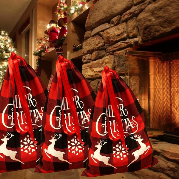 Sac cadeau de Noël, Sac à cordon, Sac à friandises de Noël, Carreaux rouges avec motif cerf et flocon de neige, Sacs cadeaux en tissu 30 x 40 cm, 11,8 x 15,7 po.