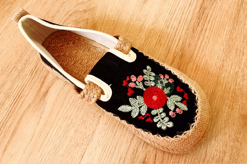 Espadrilles met geborduurde bloemen en geborduurde bloemen dames – schoenen met brede neus afbeelding 10