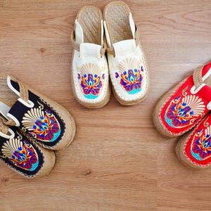 Embroidered Wide Toe Slippers: Handmade Canvas Sandals
