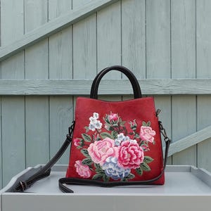 Bestickte Ledereinkaufstasche - Blumenhandtasche, praktische und stilvolle Geschenkidee für Sie