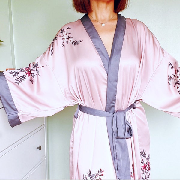 Elegant Silk Dressing Gown, Floral Kimono Robe - Perfect Bride Bridesmaid Pjs Gift