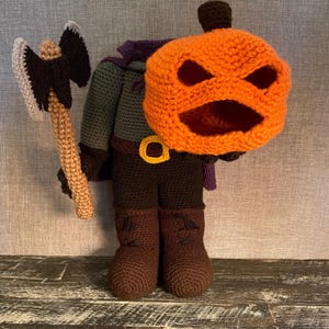 Large Headless Horseman