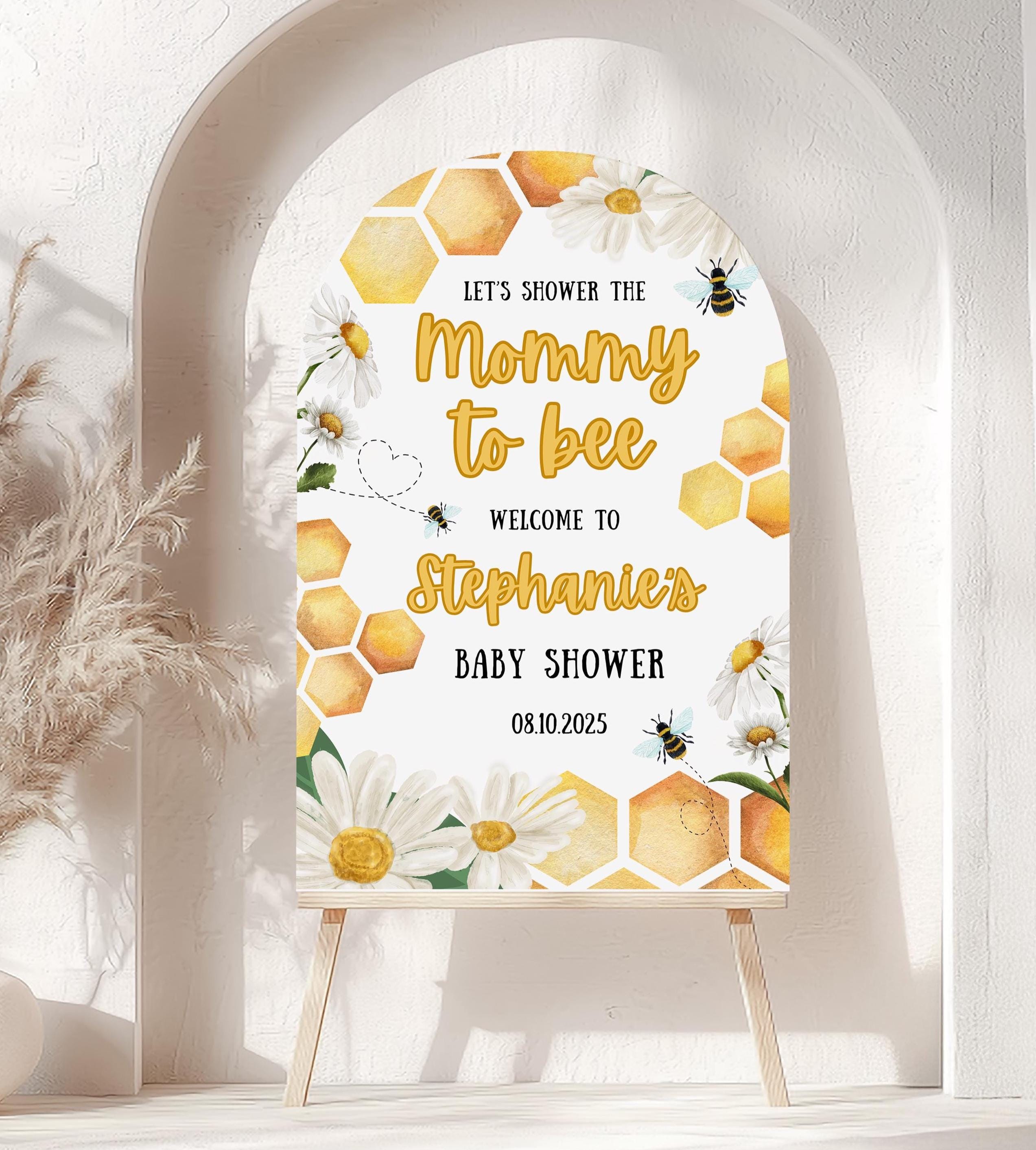 nene様 HoneyBaby フレーム Printed Arch Mommy to Bee Baby Shower Welcome Sign Foam Board