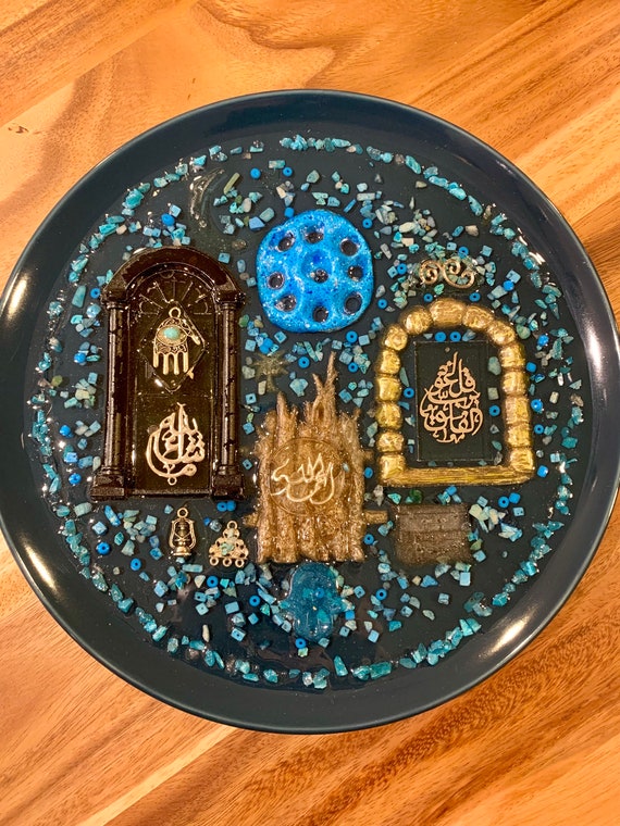 Arabic Decorative Plate “Qul Aoothu” Quran Aya Islamic Art with Resin Authentic Handmade Iraqi Turathiat on Porcelain Wall Decor Hanging