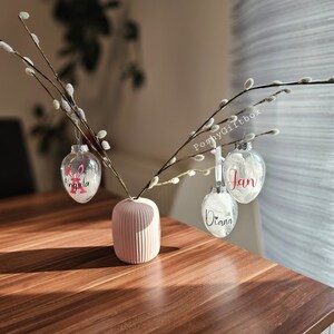 Ostereier  gefüllt mit weißen Federn /Personalisierte Ostereier/Geschenk Ostern/Osternest/Ostern Dekoration/Transparent/8cm Eier/Kunstsoff