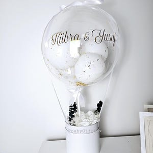 Ballongeschenk &quot;&quot;Gold&quot;&quot;/Geschenk zum Hochzeitstag/Verlobungsgeschenk/Just Married/Geburtstagsgeschenk/Hochzeitsgeschenk/Ballon mit Blumenbox.&quot;