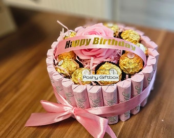 Ferrero Rocher & Yogurette Schokolade Torte Mit Rosen Wellnessset mit Pralinen Torte/4 Varianten/Pralinentorte/Geburtstagstorte