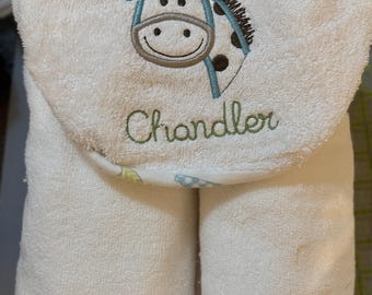 Cute Giraffe Hooded Towel