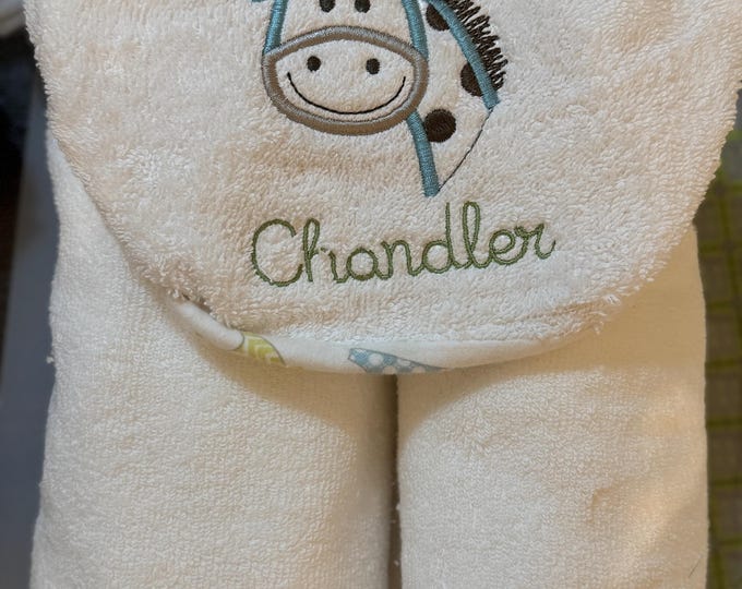 Featured listing image: Cute Giraffe Hooded Towel