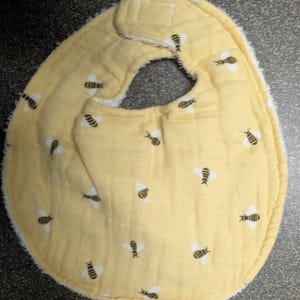 Bee Baby Bib; Muslin Bib; Terry Cloth Bib; Cute Baby Bib; Shower Gift; New Baby Gift: Handmade Baby Gift