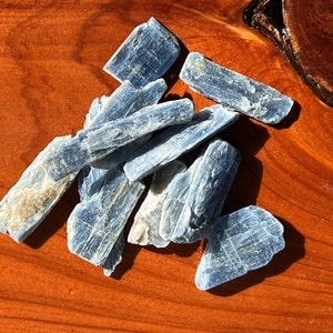 One (1) Blue Kyanite Blade (Random Pull)