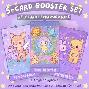 Op de afbeelding: Een 5-Card Booster Set met tarotkaarten met schattige illustraties. De kaarten bevatten Temperance, The World en Strength. De set is een digitale download en komt overeen met het originele DefaultKawaii 10-pack.