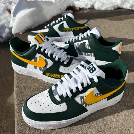 packer nikes