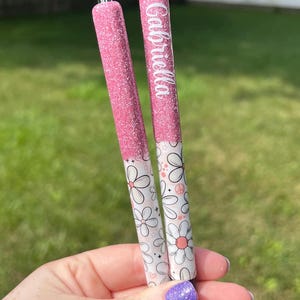 Personalized Glitter Gel Pen: Floral Design, Custom Name