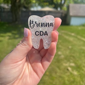 Tand naamplaatje voor werk, gepersonaliseerd naamplaatje, magnetisch naamplaatje, naamplaatje aanpassen, glitter naamplaatje, leuk naamplaatje, glitter naamplaatje