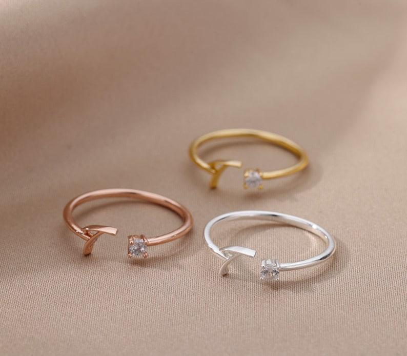 Initial Letter Rings For Women, Stainless Steel Letter Finger Adjustable A-Z Ring, Aesthetic Jewelry Bild 1