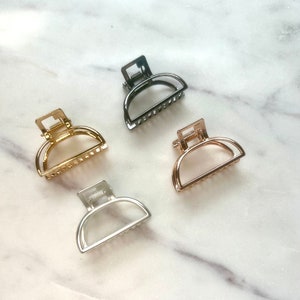 Small Half-Moon Hair Clip, Minimalist Hair Claws, Hair Clips for Thin Hair, Metal Claw Hair Clip, Minimalist Hair Claws, Hair Accessories