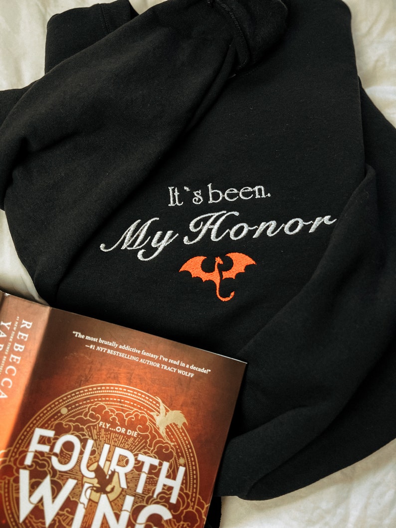 It's been my honor Liam Fourth Wing Sweater, Liam Sweatshirt, Fourth Wing Embroidered Sweater, Dragon Rider, Basgiath War College,Liam Mairi