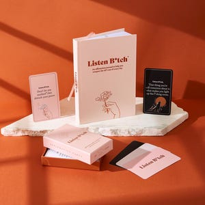 BUNDELPAKKET | Luister naar B*tch-bevestigingskaarten en dagboek | Positieve citaten en dagboek | Uniek vakantiecadeau en kousenvuller
