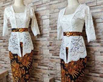 traditional women dress from Bali kebaya Bali brocade half sleeves one set (kebaya, skirt, belt, brooch)