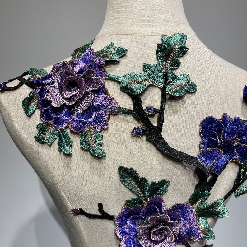 Toppa da cucire con fiori ricamati in 3D di ispirazione vintage, delizia floreale per progetti fai da te o applique per giacche di jeans immagine 7