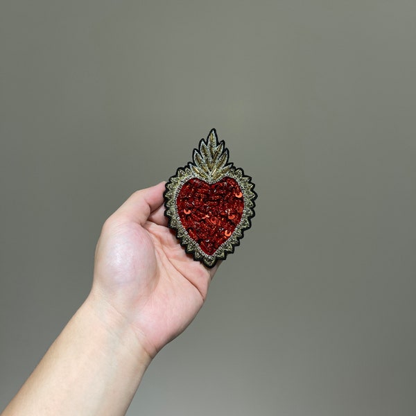 Sacred heart Rhinestone Sequined Sew on patches for Vintage clothes or Jeans Applique Flame Gold thread beads tube embroidered DIY patch