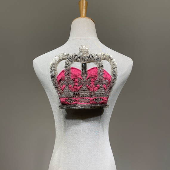 Large Gold Sequins Crown Iron on patch with Red Velvet for fashion woman clothes embroidered decoration or patch for DIY denim jackets