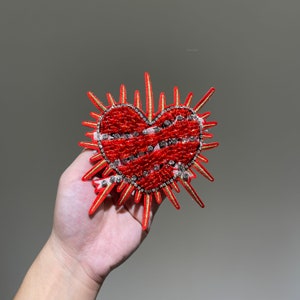Handmade Sacred heart patch Sequins Rhinestone sew on patches for Vintage clothes or Denim jackets Applique embroidered patch