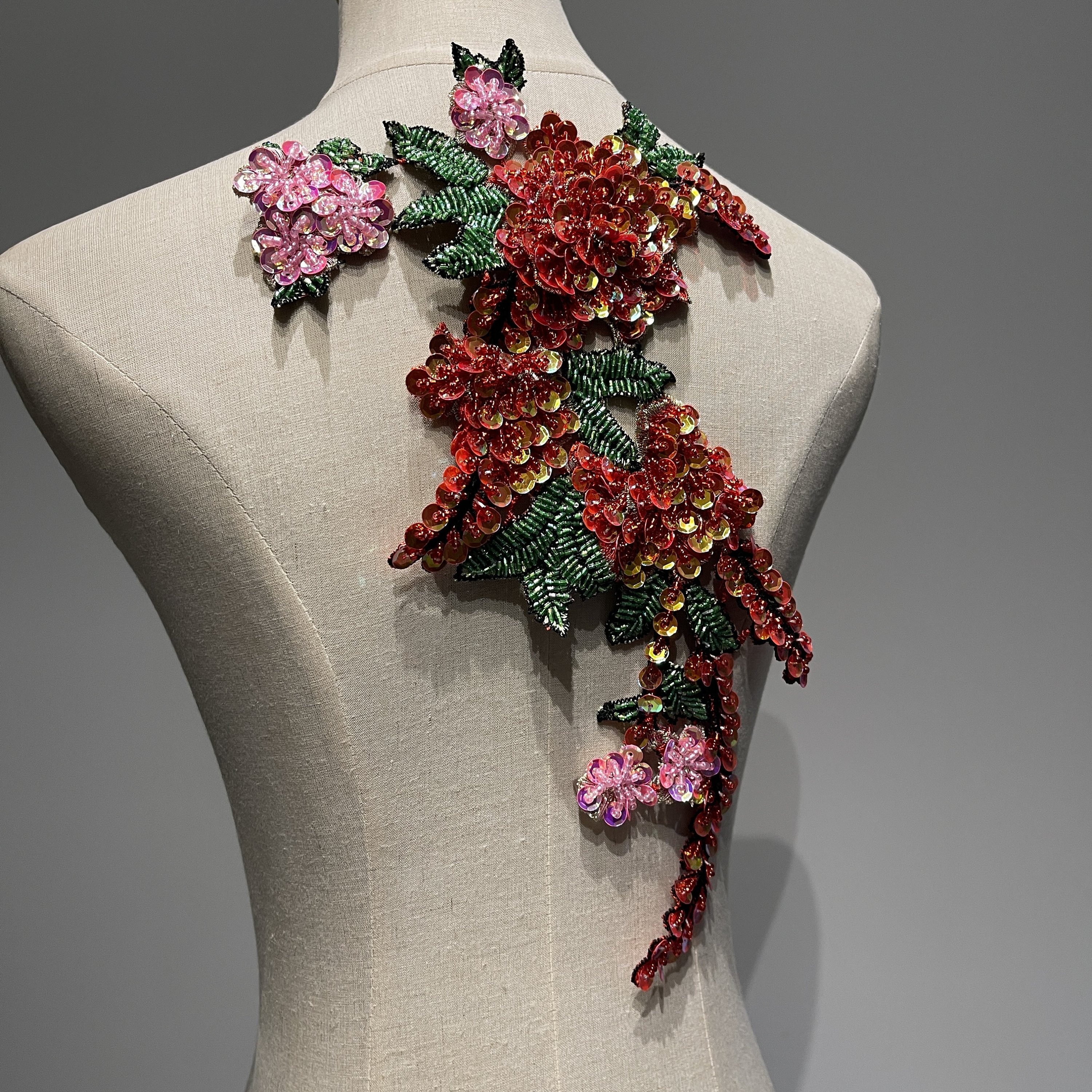 1 Pc Black Beaded Sequins Flower Lace Applique 3D Floral Embroidery Sew Patches Flower Beaded Lace Trim Gold Sequin Lace Ribbon Headpiece Clothing Br