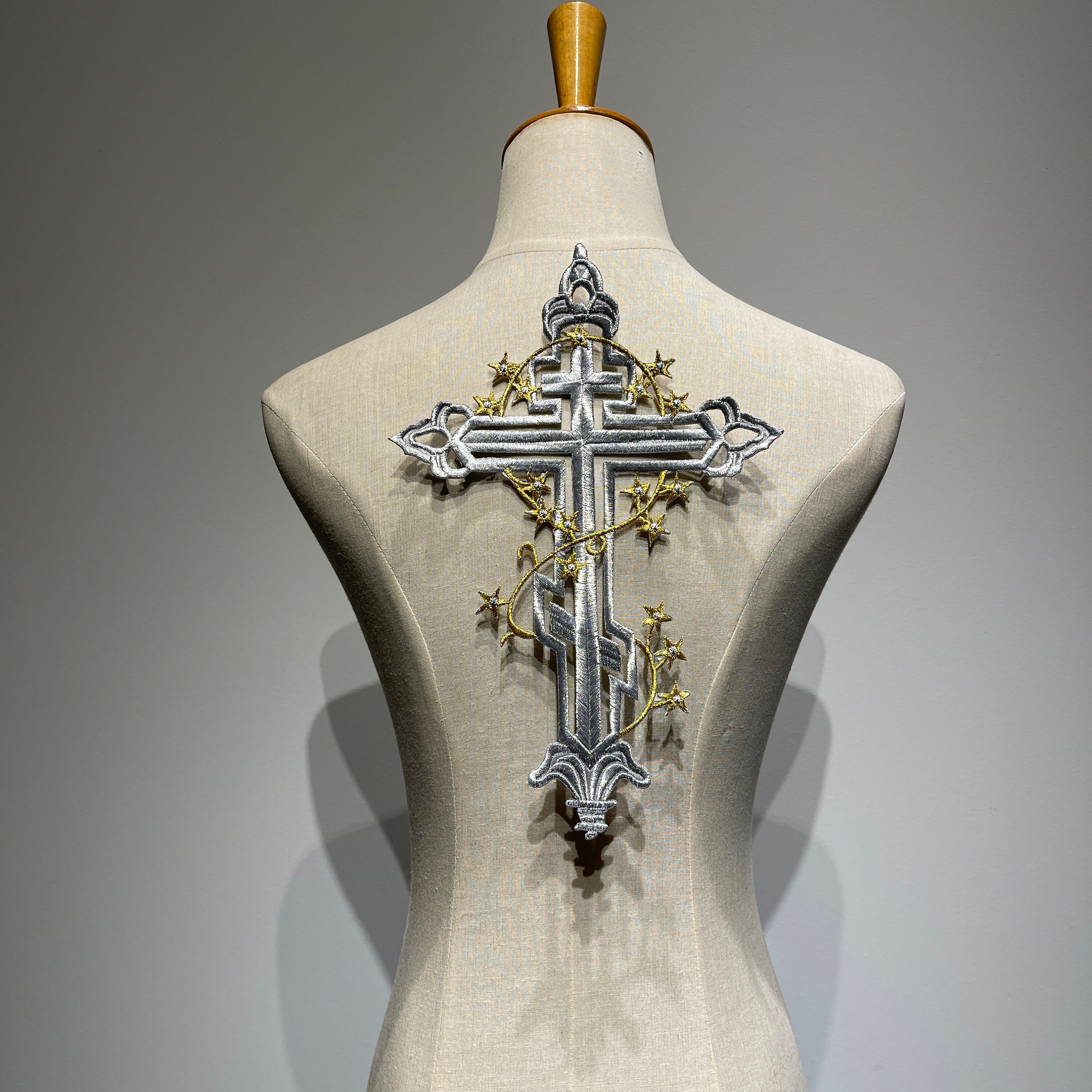 Embroidered Cross Iron-on Patch With Thorn Accents for Jacket Gold ...