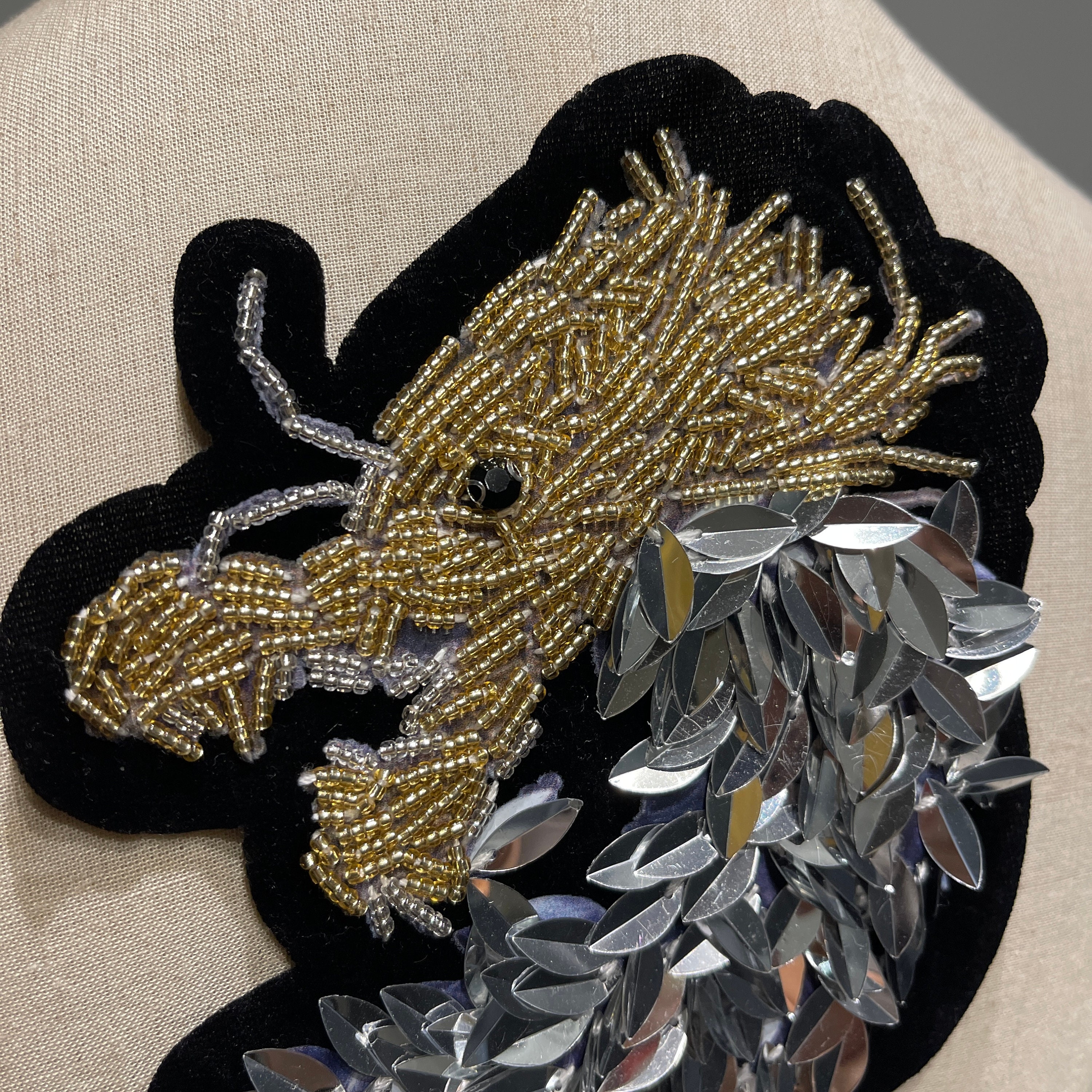 APPLICATION VINTAGE perle et paillettes pendant