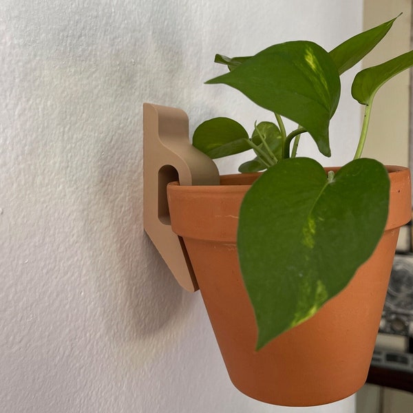 Terracotta Pot Wall Mount