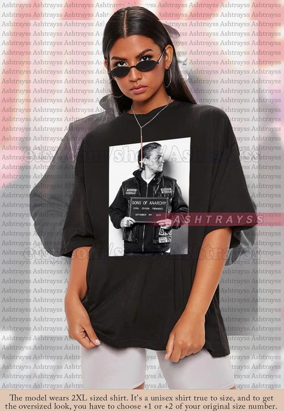 Charlie Hunnam as Jax Teller Holding a Sign Mugshot Shirt, Jax