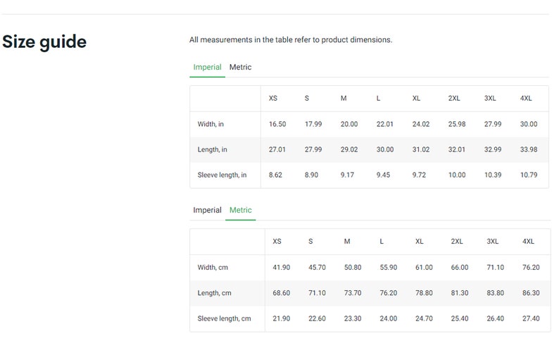 Puede incluir: Una tabla de gu&iacute;a de tallas con medidas en pulgadas y cent&iacute;metros. La tabla incluye ancho, largo y largo de manga para varias tallas, desde XS hasta 4XL. El texto "Size guide" est&aacute; en la parte superior izquierda.