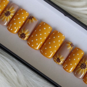 Sunflower Polka Dot Press On Nails - 10 or 20pc Summer Sunflower Press On Nails - Summer Nails, Flower Nails, Polka Dot Nails