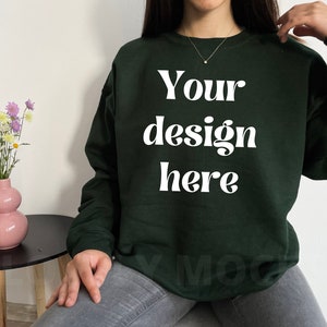 Gildan 18000 Mockup | Gildan waldgrünes Sweatshirt Mockup | einfache Mockup | minimalistisches Mockup