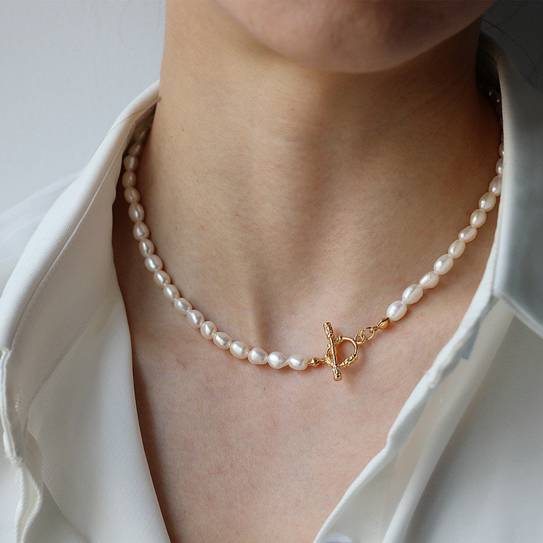 Toggle Clasp Pearl Necklace in 18k Gold Dainty Pearl Choker Etsy