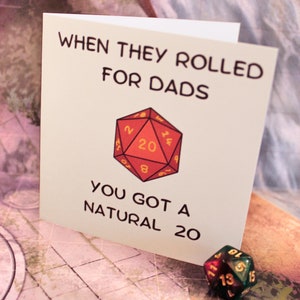 Papa DnD Natural 20 Karten.  Kann für jeden Anlass verwendet und mit einem Pin personalisiert werden
