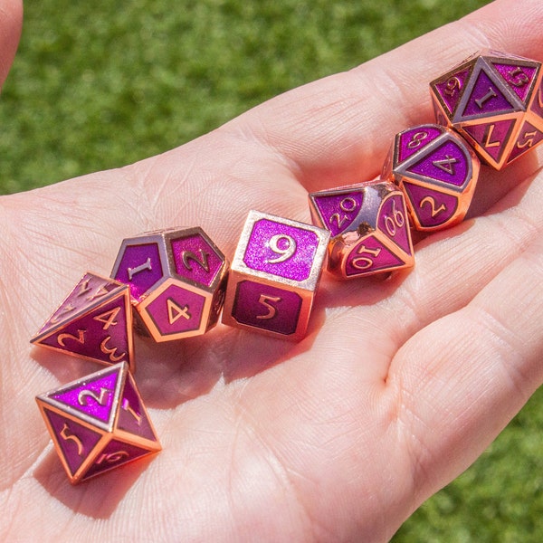 PURPLE WITH GOLD FOIL DICE SET