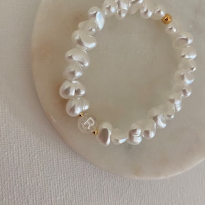 Initial Pearl Bracelet - Personalised Pearl Bracelet - Pearl and gold name bracelet - Name Beaded Pearl Bracelet - Personalised Jewellery