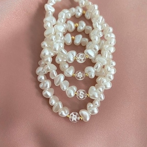 Pulsera de perlas con inicial, joyería con nombre personalizado, pulsera de cuentas con nombre para niños, joyería para damas de honor, regalo de cumpleaños para niñas, regalo de boda para novias.