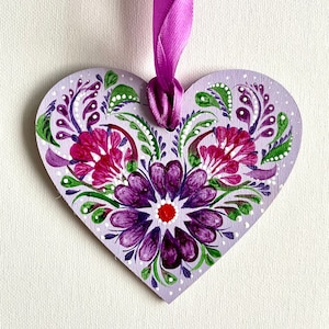 Dia dos Namorados Dia dos Namorados presente de Dia dos Namorados decoração de Dia dos Namorados decoração em forma de coração coração roxo presente para ela pintura Petrykivka