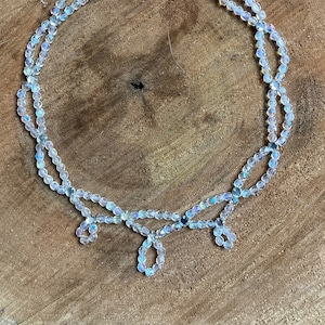 Victorian Chrystal Bead Necklace (one-color)