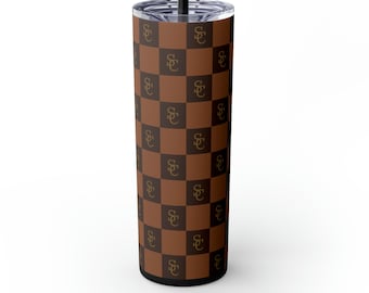 Vaso térmico de lujo de 20 oz con diseño a cuadros marrones y pajita, con iniciales personalizadas.