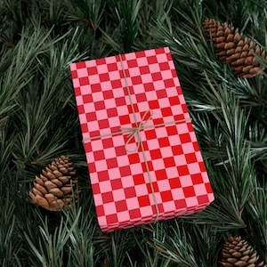 Pink and Red Checker Gift Wrap, Modern Checkered Wrapping Paper, Trendy Gift Wrap Roll, Heavy-Duty Wrapping Paper, Minimalistic Gift Wrap